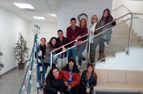 El STO realitza la decoraci de Nadal dels Serveis Laborals de Fundaci Pere Mata