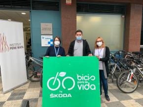 Un taller de reparaci bicicletes per afavorir la inserci i lluitar contra l'estigma